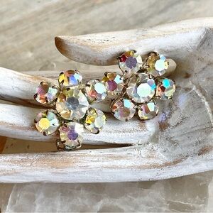 VTG AB Crystal Flower Clip-On Glam Earrings Iridescent Gold Mid-Century